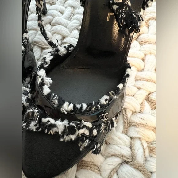 CHANEL TWEED HEELS - Picture 2 of 7